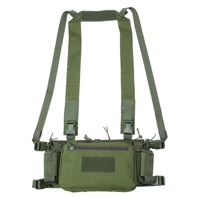 GREEN OF CRM LIGHTWEIGHT TACTICAL VEST